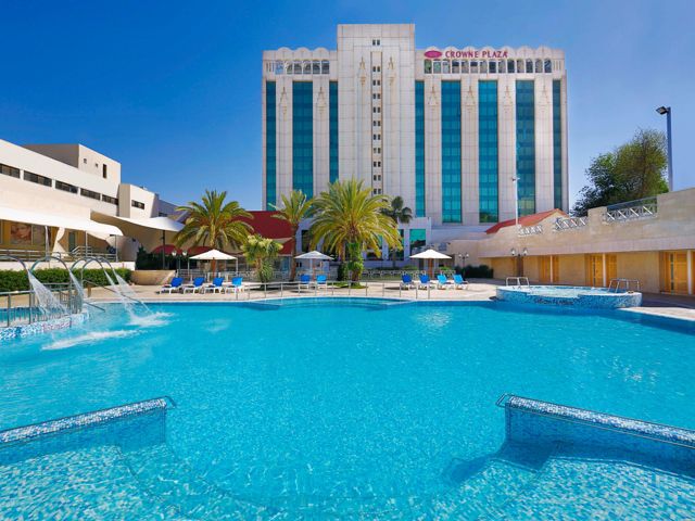 فندق كراون بلازا عمان